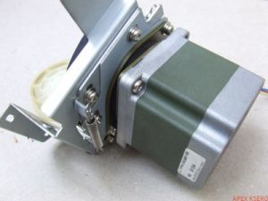 Silnik krokowy 3-PHASE z przekładnią, napinaczem i amortyzatorem